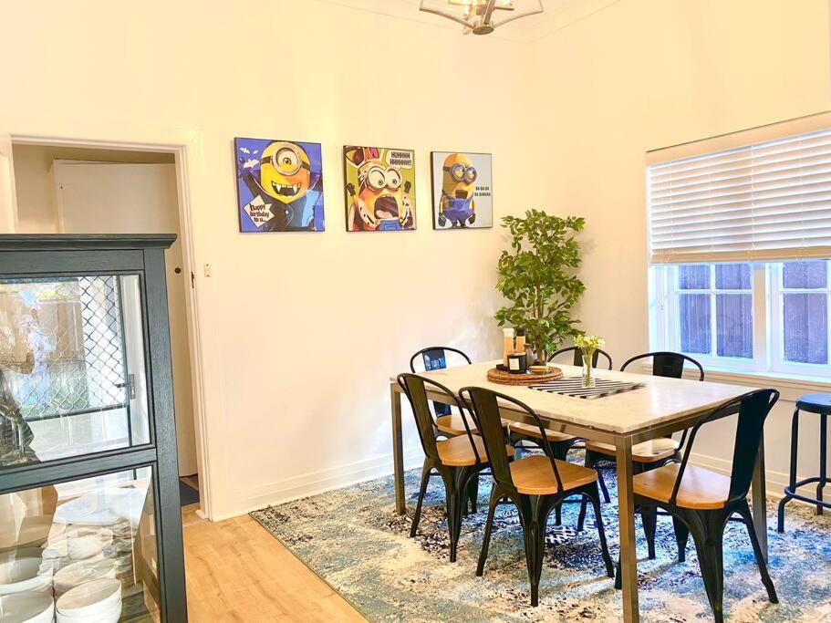 Casa vacanze Lux 4br Straithfield House Close 2 Airport/city Sydney