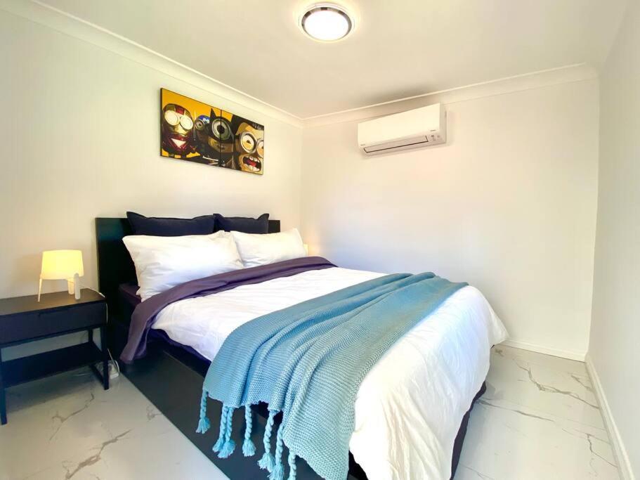 Casa vacanze Lux 4br Straithfield House Close 2 Airport/city Sydney